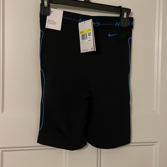 Nike Pro Shorts - Picture 5 of 6